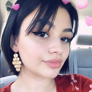 Meet your Posher, Daryela